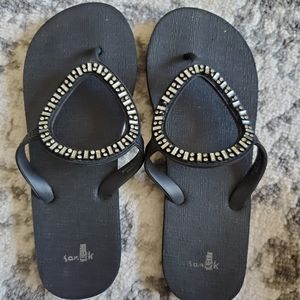 Sanuk Flip Flops